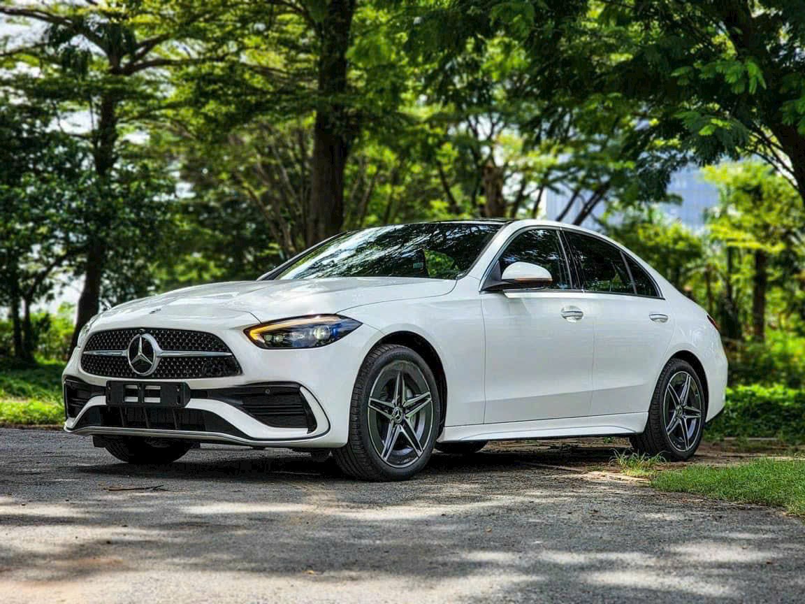 Mercedes C300 AMG (9)