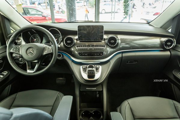 Mercedes-VClass-250-10