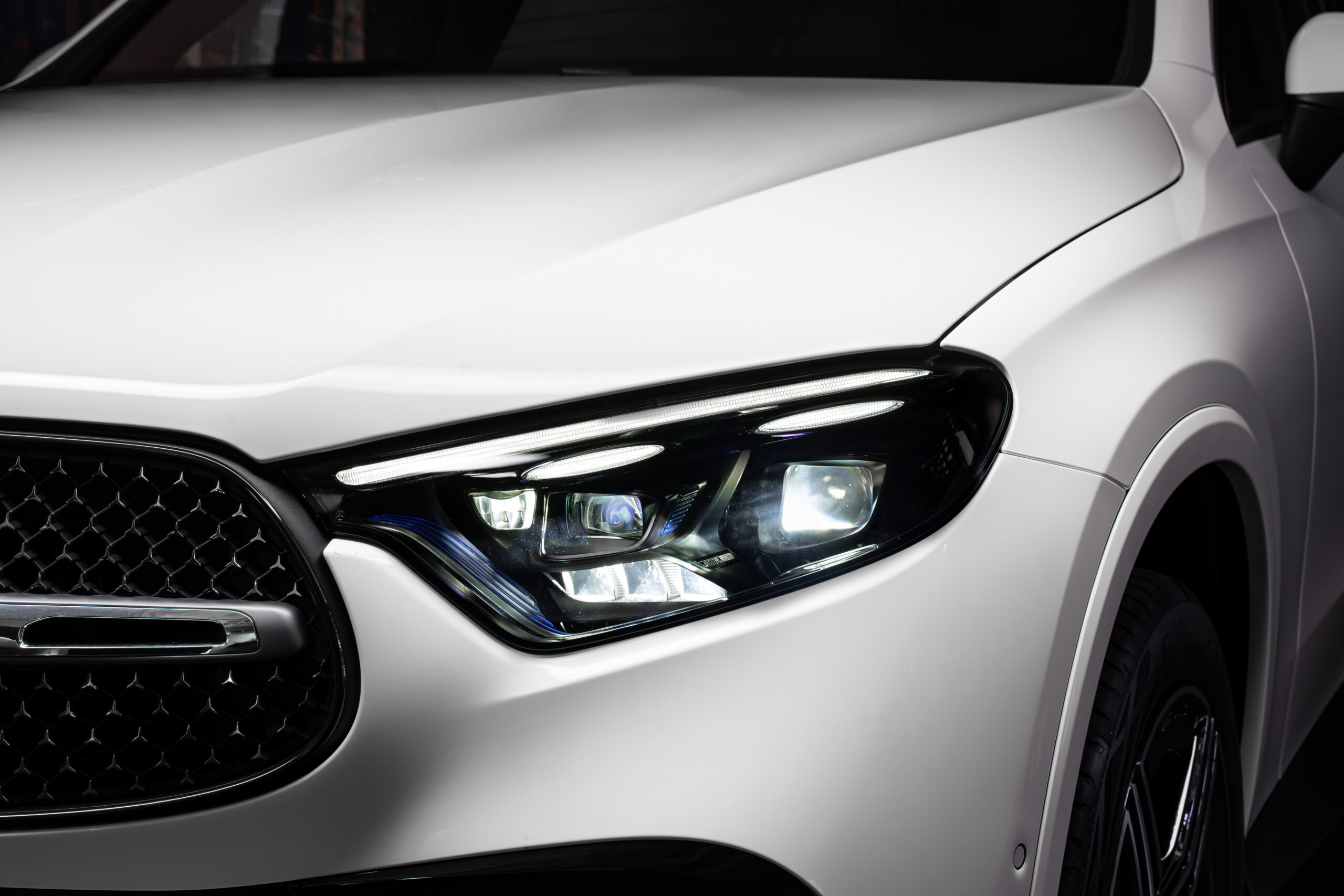 Mercedes-Benz GLC 350e 4MATIC 2026 - Ảnh 3