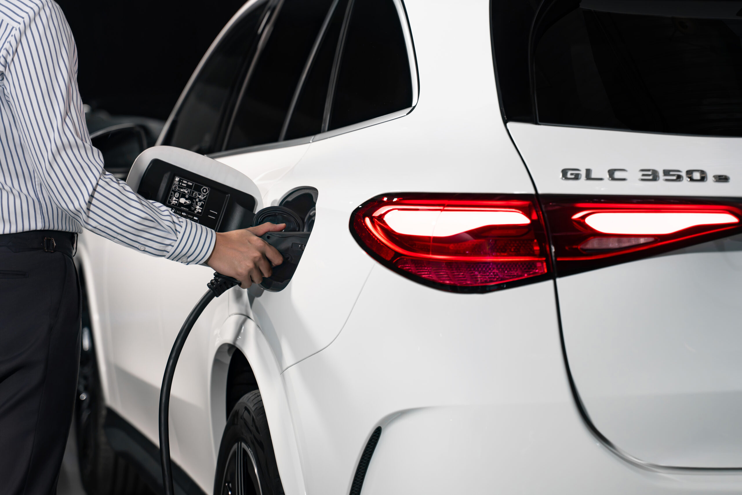 Mercedes-Benz GLC 350e 4MATIC 2026 - Ảnh 5