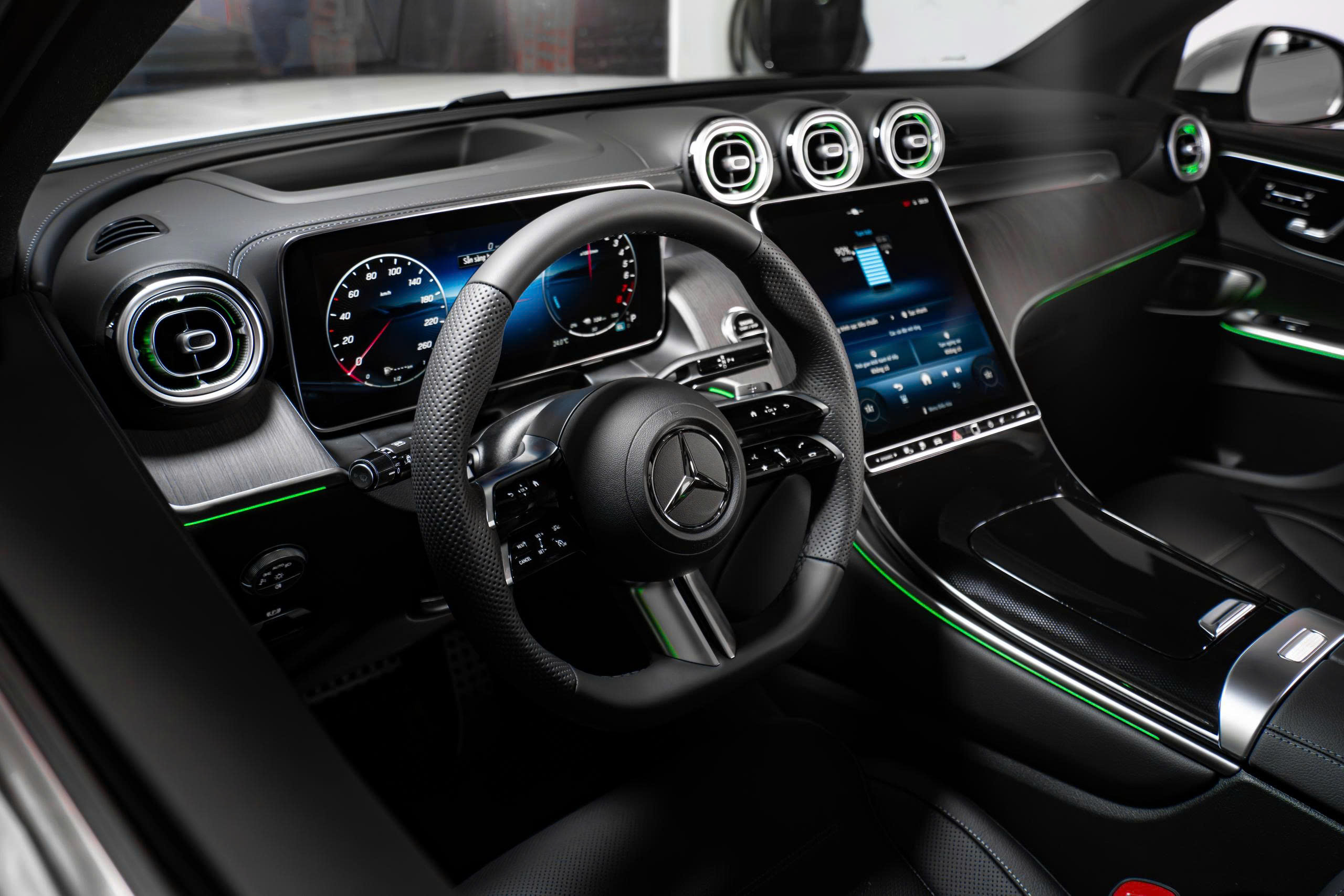 Mercedes-Benz GLC 350e 4MATIC 2026 - Ảnh 8